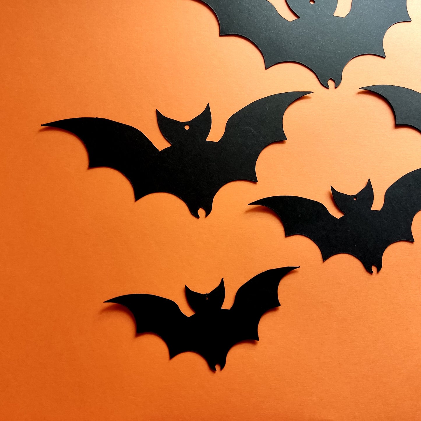 Cardstock Bat Cutouts With Hole For hanging, Craft Supplies, Craft Projects, Die Cut Felt Bats Halloween Decor Bats for Party Spooky Decor
