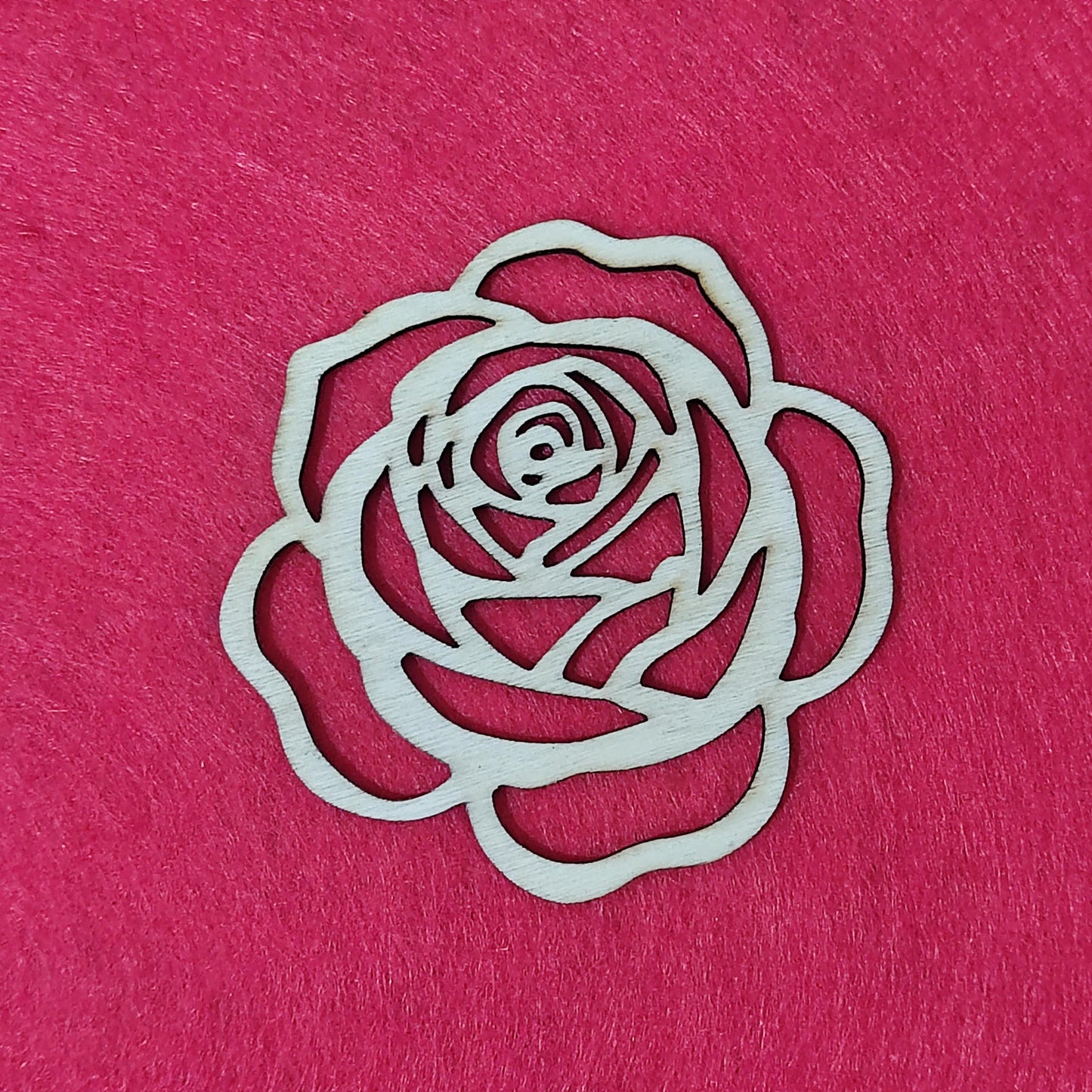 Wooden Rose Shape Unfinished Wooden Flower Laser Cut Wood Shapes Natural Wood Blossom Symbol Blank Leaf Flower Cuts DIY Crafts for Painting